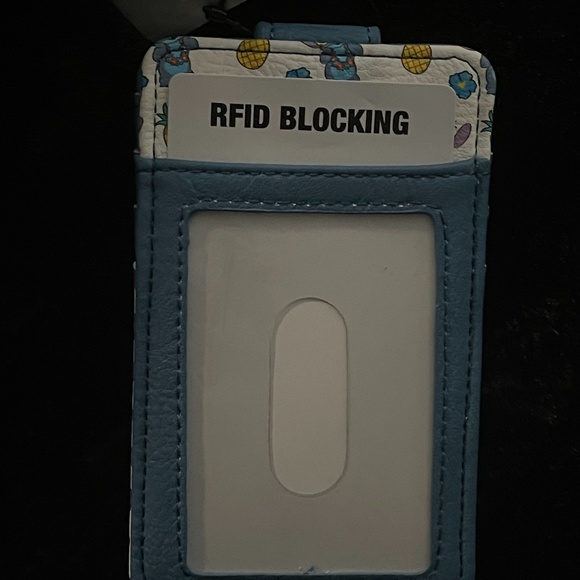 Disney Parks Aloha Stitch RFID Card Wallet NWT - Picture 3 of 3